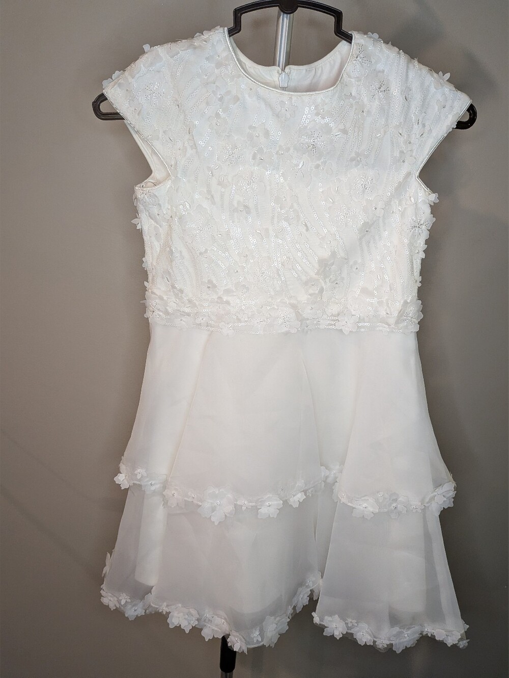 Tadashi Shoji White Floral Appliqué Party Dress for Girls